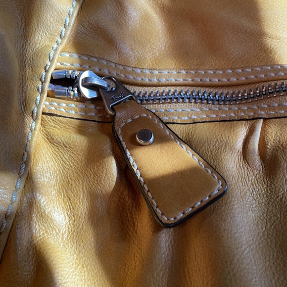 Fossil Pebbled Leather Satchel Crossbody🖤 - Picture 6 of 16